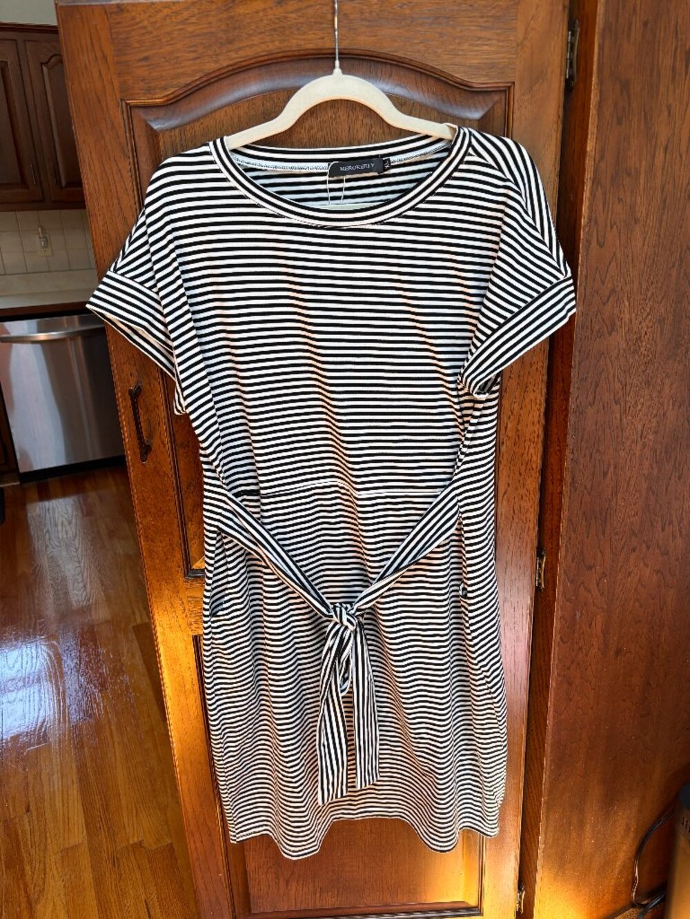 Women's Black & White Striped Tie Waist Dress – XL